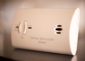 How to Address Common Air Quality Problems in Autumn